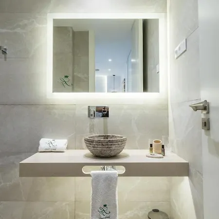 Luxury House 3-bedrooms Hotel Lisbon