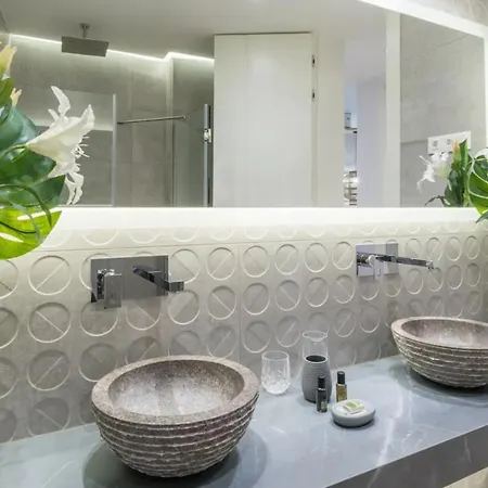Luxury House 3-bedrooms Hotel *